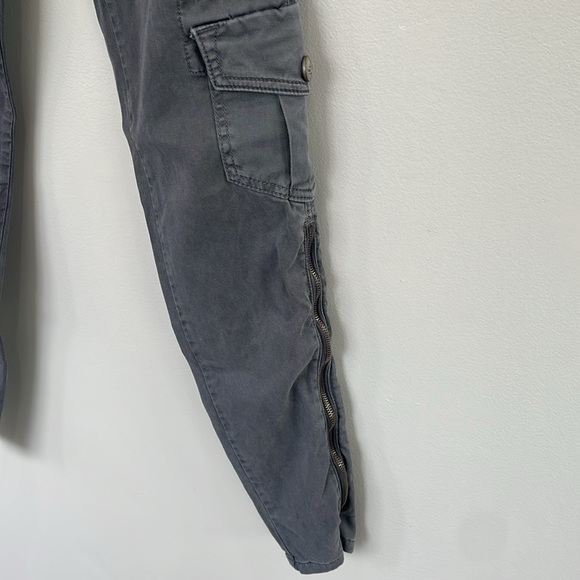 Vintage Frankie B. low rise 90’s Y2K gray cargo casual zipper leg pants size 25 - Picture 5 of 13